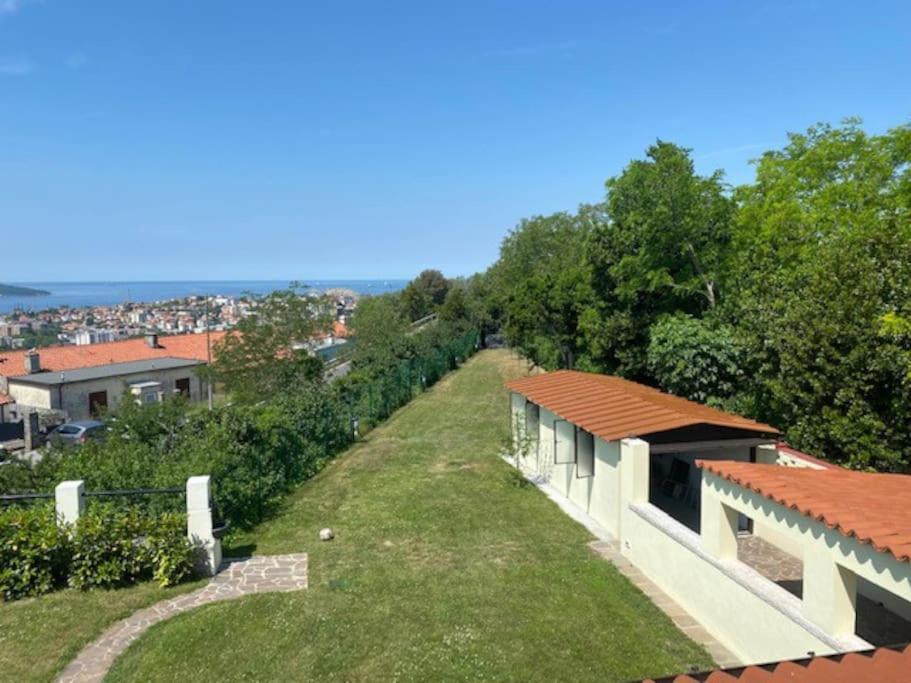 Al Casel: Storico Casello Sulla Ciclabile Trieste Exteriör bild